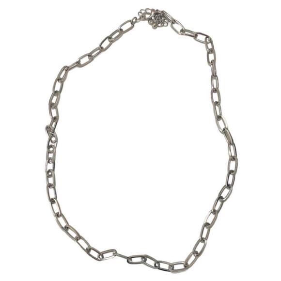 Jewelry - Silver Tone Chain Necklace